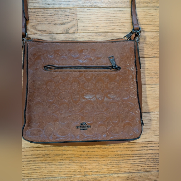 Coach Crossbody Bag Embossed Monogram Signature Print - Picture 2 of 5
